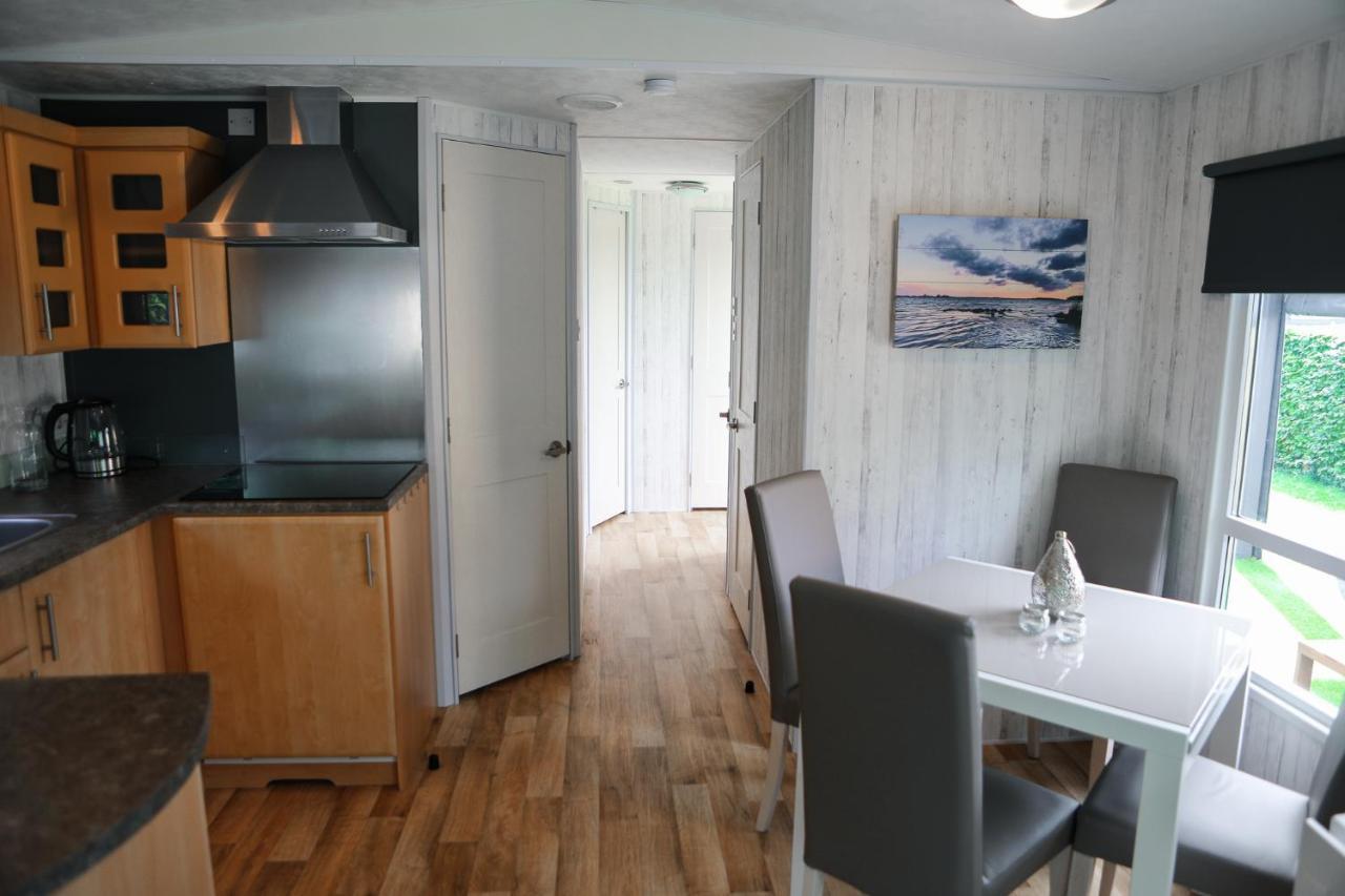 Chalet Op 5* Camping De Paardekreek Kortgene Exterior foto